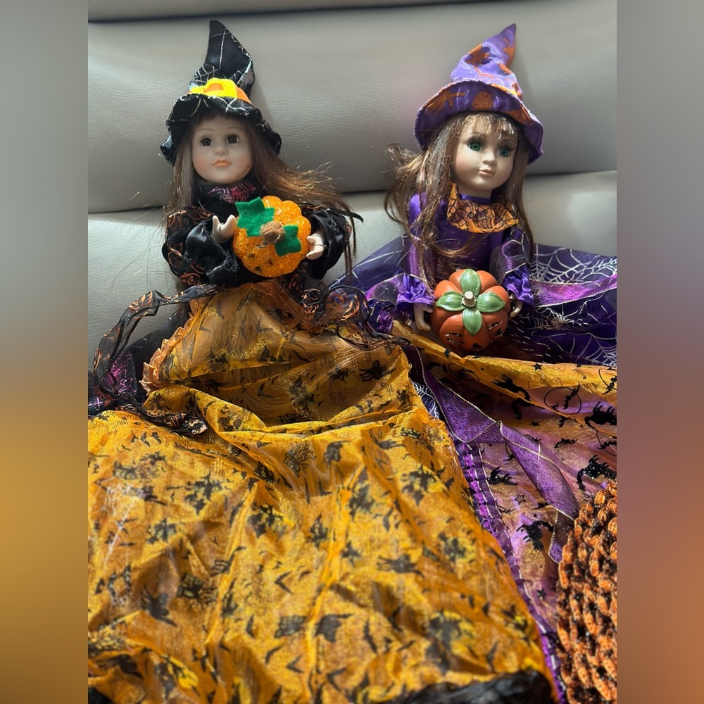 2 Witches | Table Runner | 4 Ghosts placemats